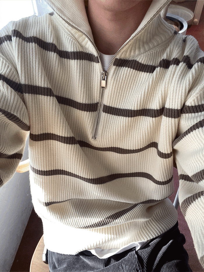 [문의폭주] Deas stripe half zip-up knit